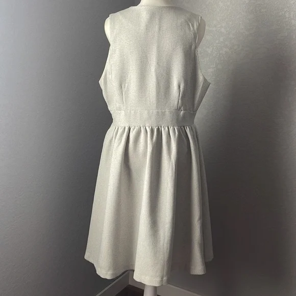 1901 | Fit and Flare Dress - Picture 5 of 5